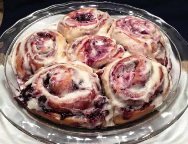 Cinnamon Blueberry Breakfast Buns