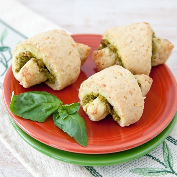 Pesto rolls